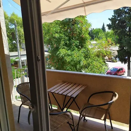 公寓 Relax In 90sqm Close To Airport ,shoping,embriolab Seaside *