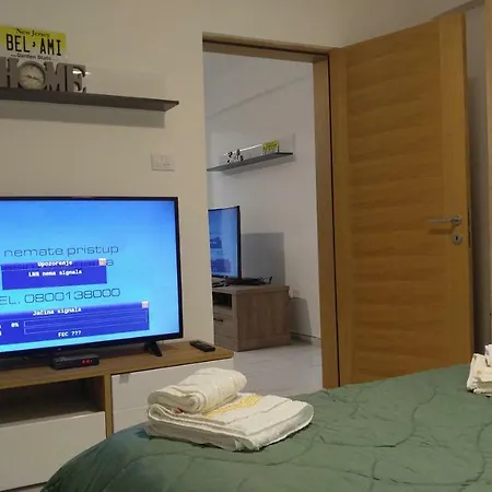 Relax In 90sqm Close To Airport ,shoping,embriolab Seaside Apartment Thessaloniki
