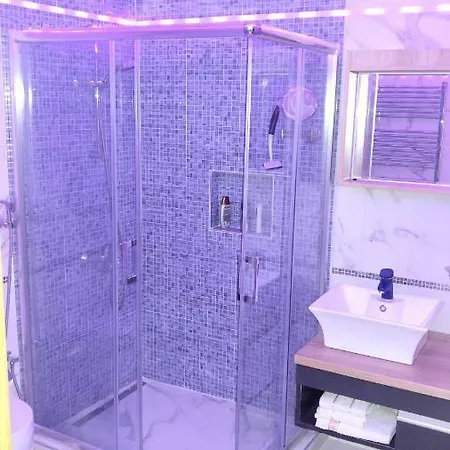 Relax In 90sqm Close To Airport ,shoping,embriolab Seaside 公寓